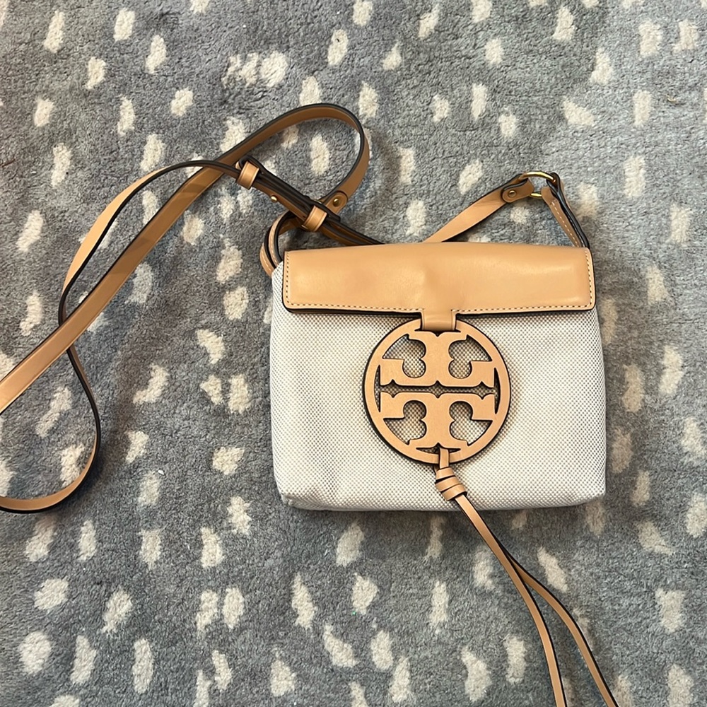 Tory Burch Tan crossbody bag, EUC